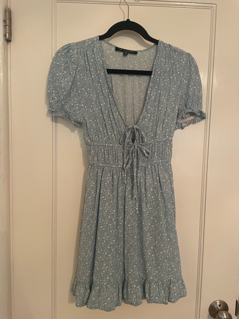 Light Blue Floral Tie-Front Dress size XS